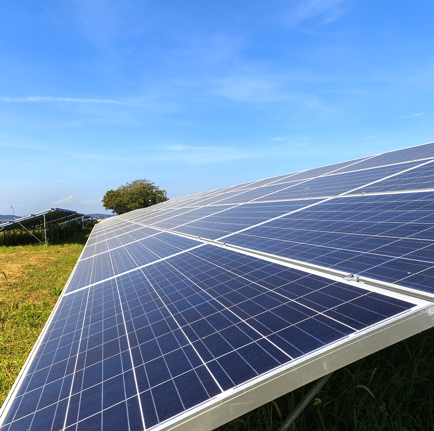 Paneles solares instalados en exteriores